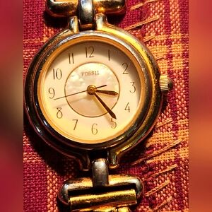 Fossil Women's Watch/Mother of Pearl face, gold/gold band, 6.5" band